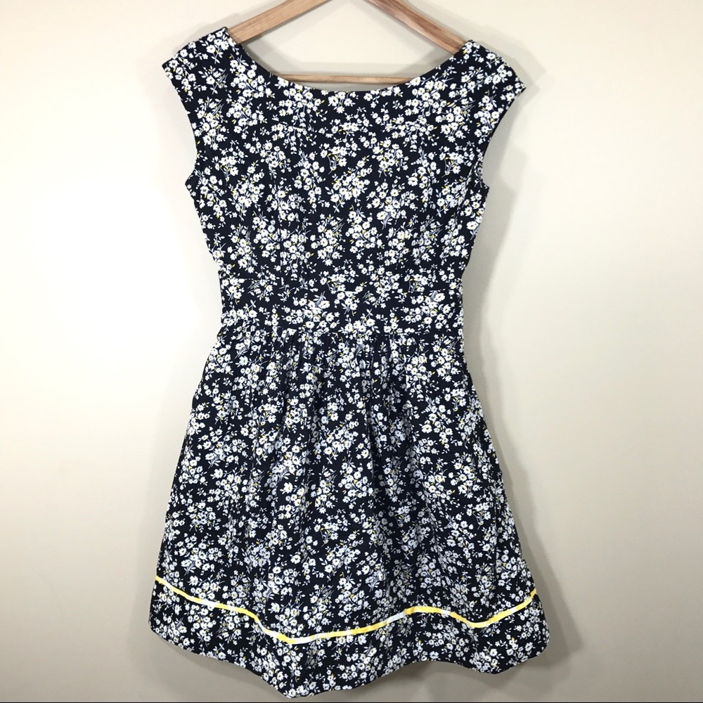 Mini floral dress with cut out back, size XS